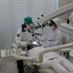 Atendimento de paciente na Fenelon Endodontia